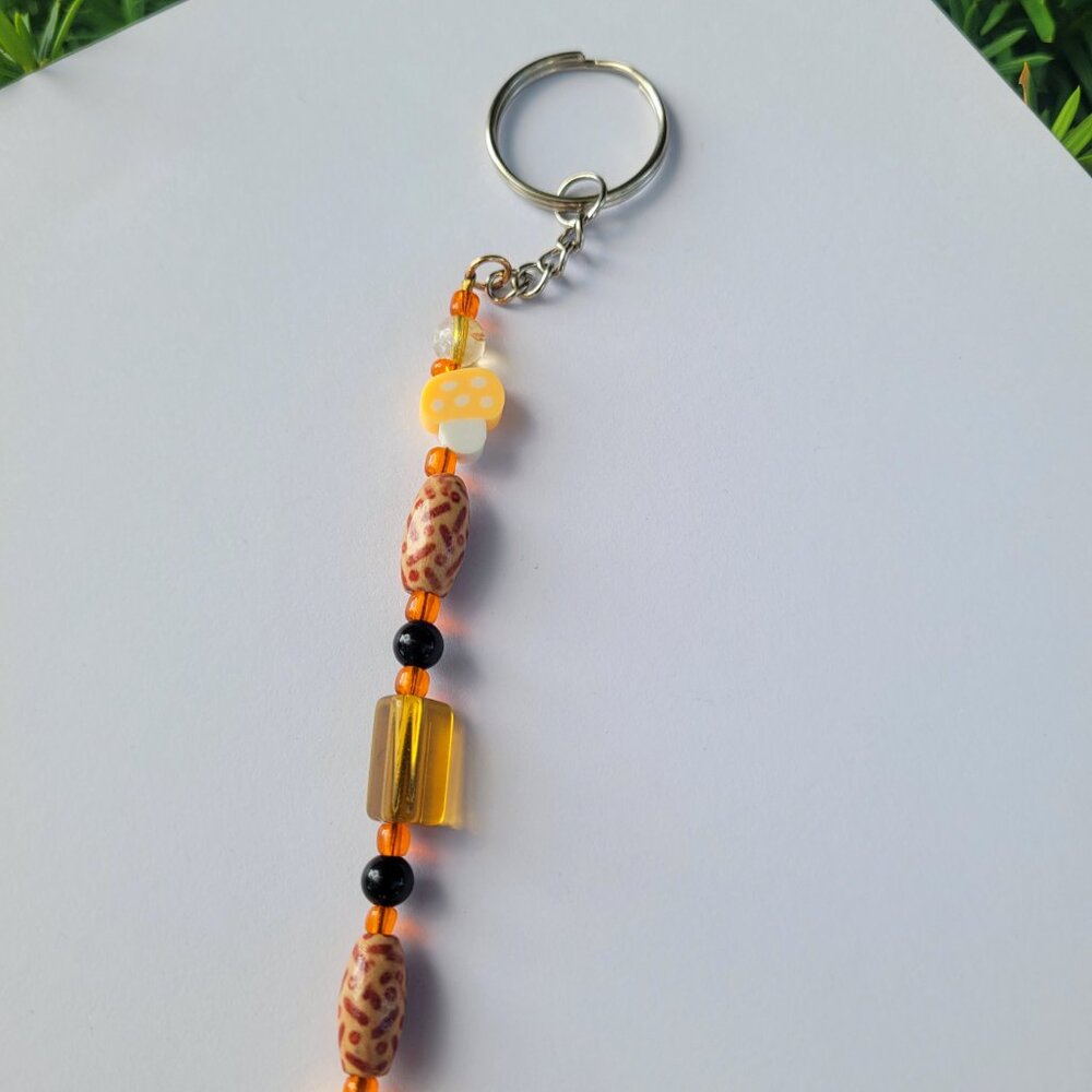 Calico Cat Keychain - Handmade - Picture 7 of 9